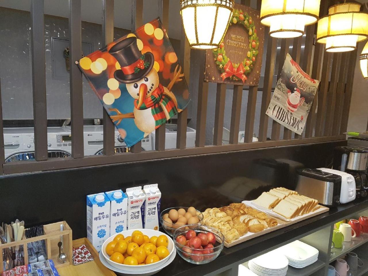 J-Honor Guesthouse Сеул Экстерьер фото