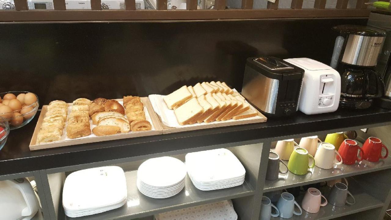 J-Honor Guesthouse Сеул Экстерьер фото