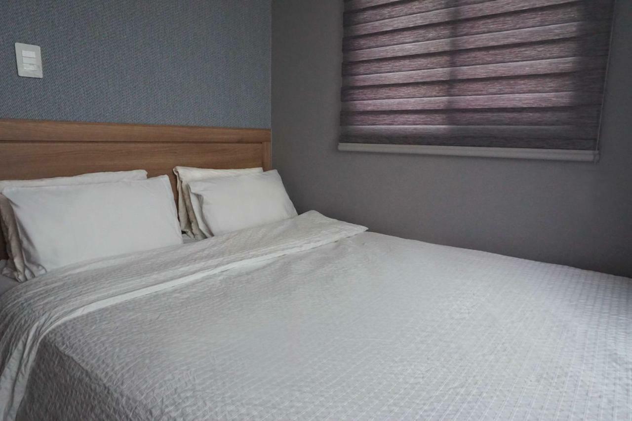 J-Honor Guesthouse Сеул Экстерьер фото