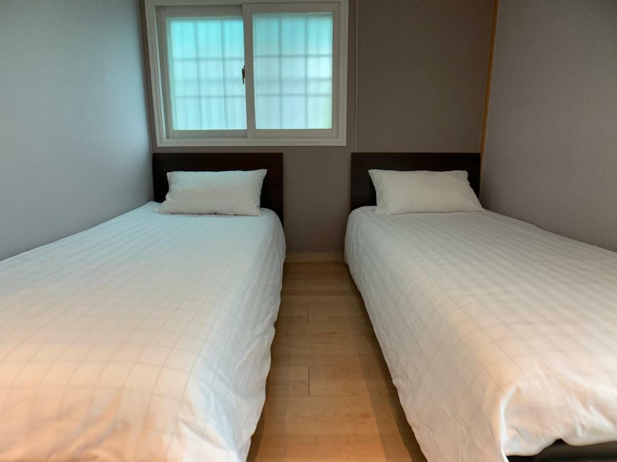 J-Honor Guesthouse Сеул Экстерьер фото