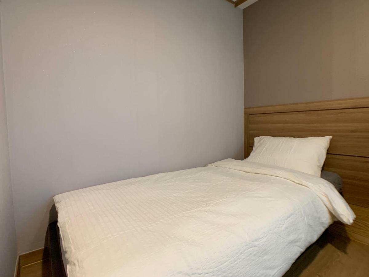 J-Honor Guesthouse Сеул Экстерьер фото