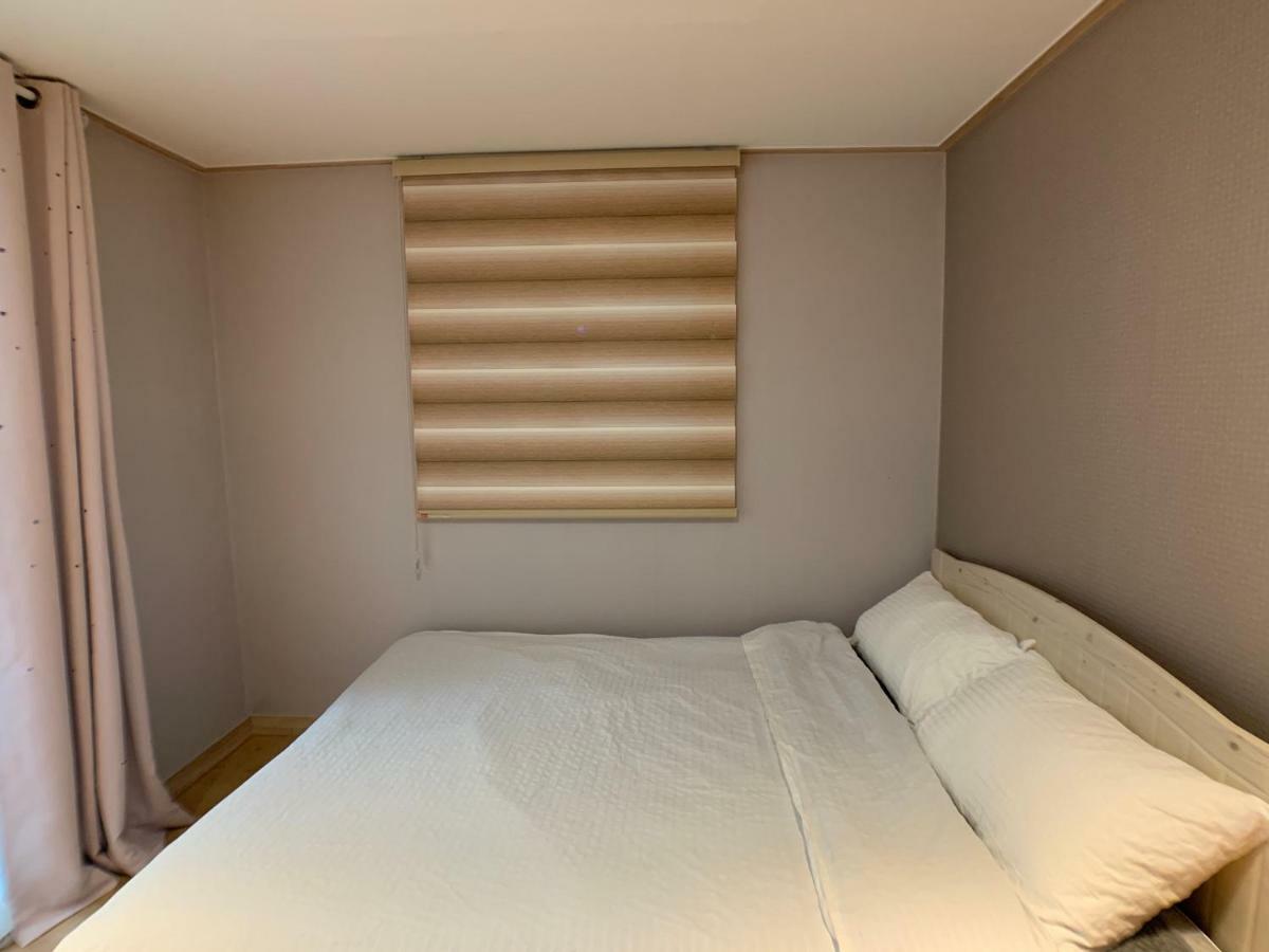 J-Honor Guesthouse Сеул Экстерьер фото