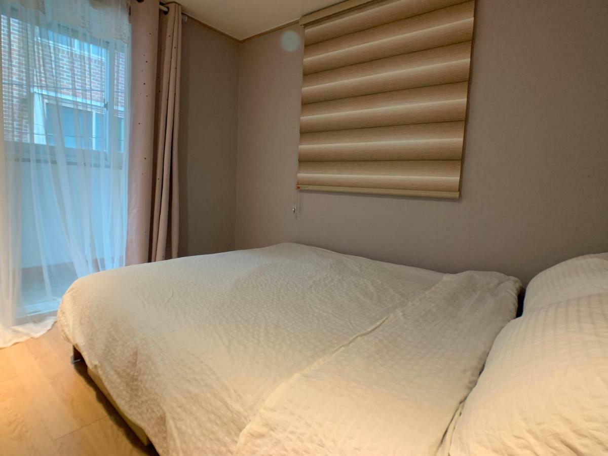 J-Honor Guesthouse Сеул Экстерьер фото