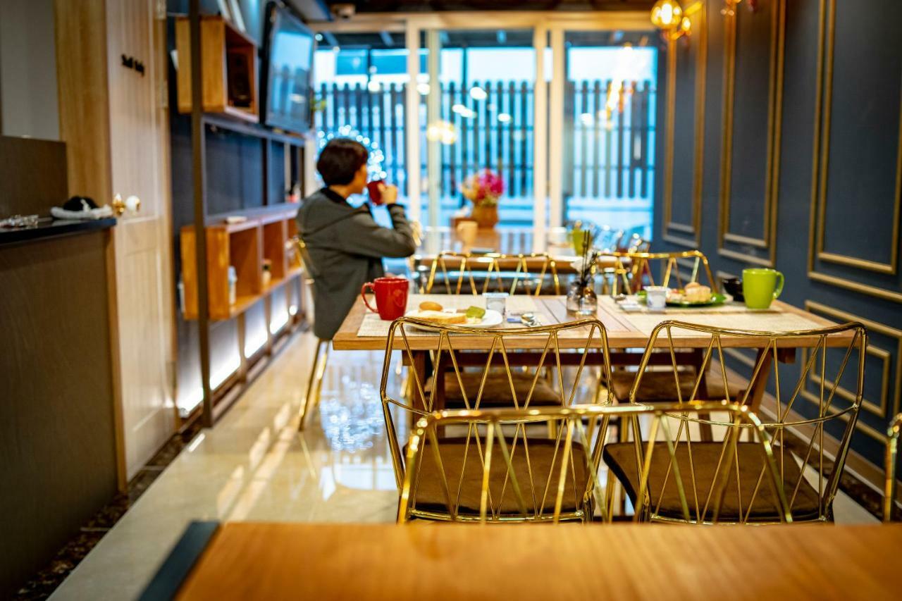 J-Honor Guesthouse Сеул Экстерьер фото
